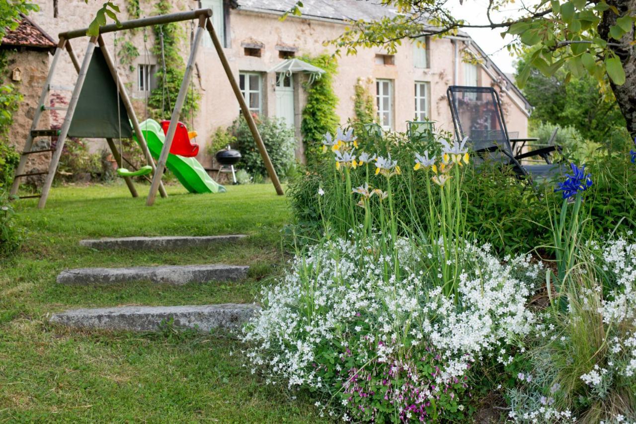 Maison De Vacances Les Mesanges, A Menessaire Eksteriør billede